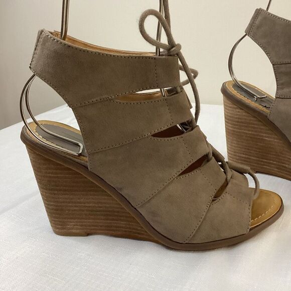 Melrose and Market Tan Lace-up Wedge Sandal Size 7.5 - Picture 12 of 12